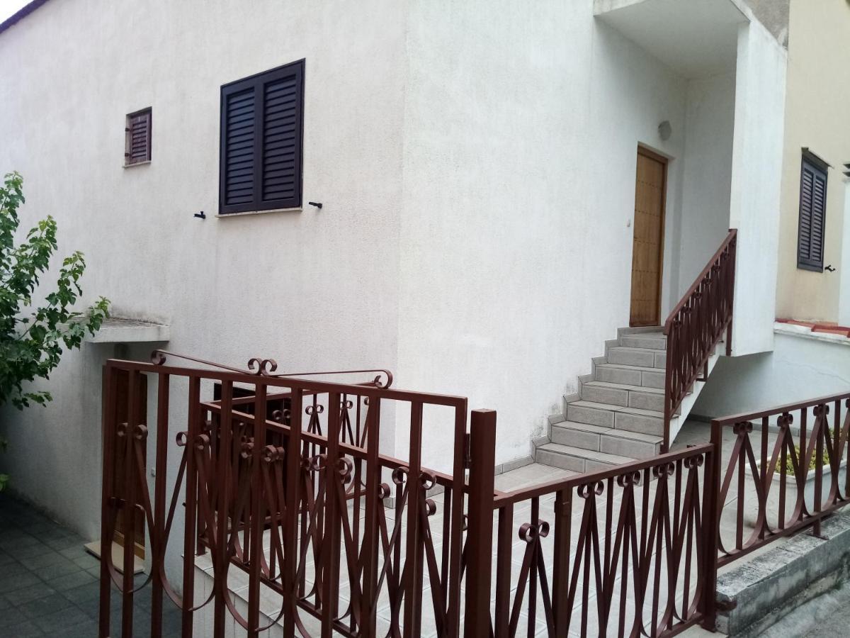 Apartmani Ivanka มาคาร์สกา ภายนอก รูปภาพ