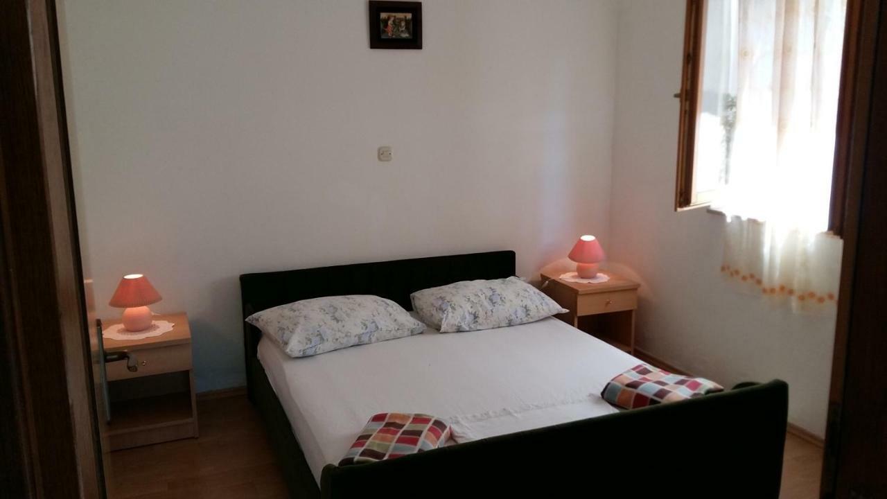 Apartmani Ivanka มาคาร์สกา ภายนอก รูปภาพ